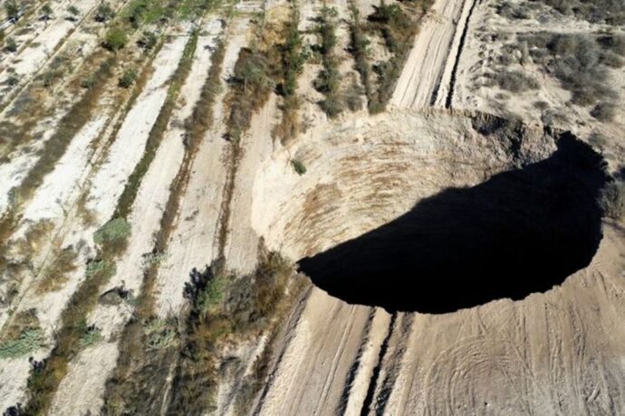Mysterious sinkhole larger than tennis court appears in Chile
